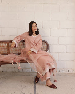 Rosé Elegance | 3-Piece Stitched Outfit