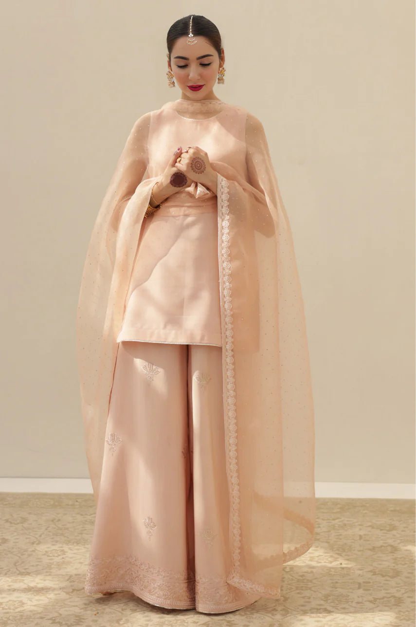 Peach Dust – Elegant Summer Suit for Women