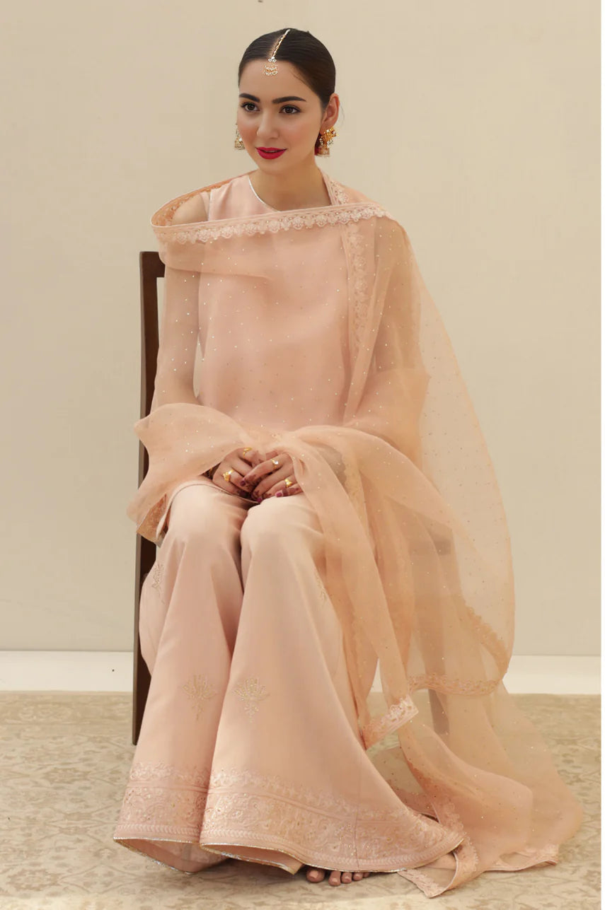 Peach Dust – Elegant Summer Suit for Women