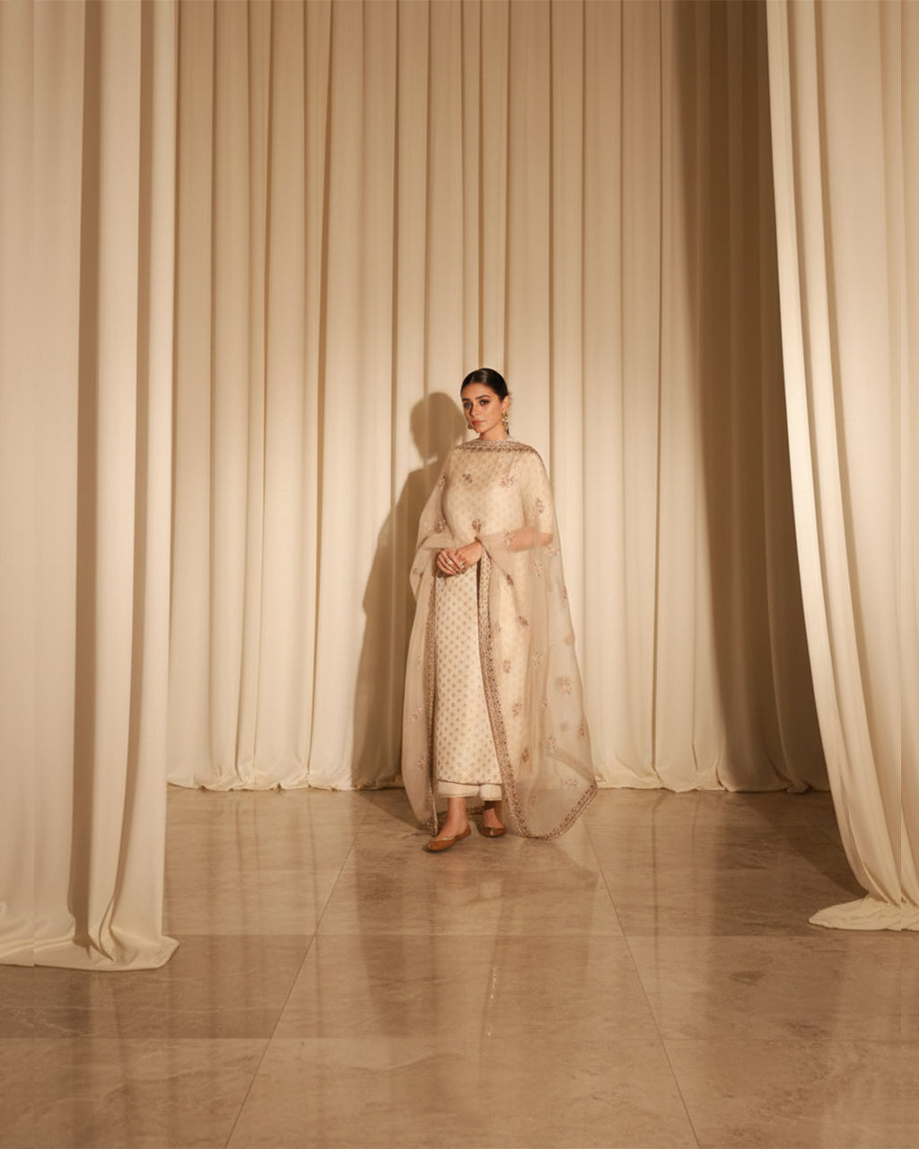 Royal Pearl - Stitched 3-Piece