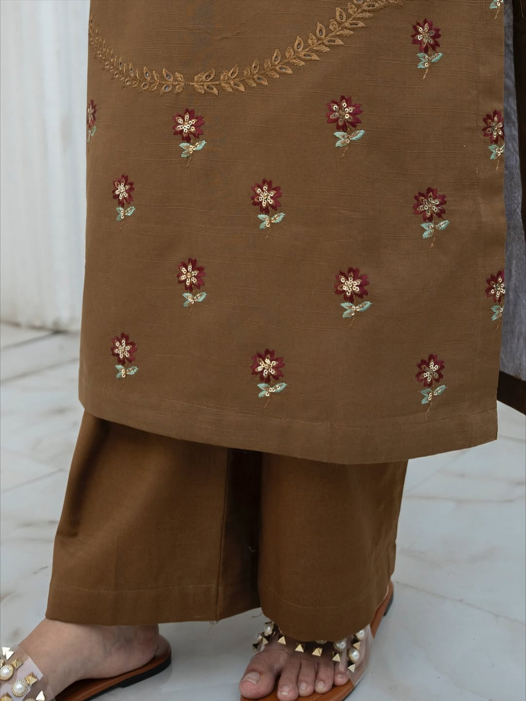 Bronze Reverie – 2 Piece Embroidered Khaddar Stitched Suit