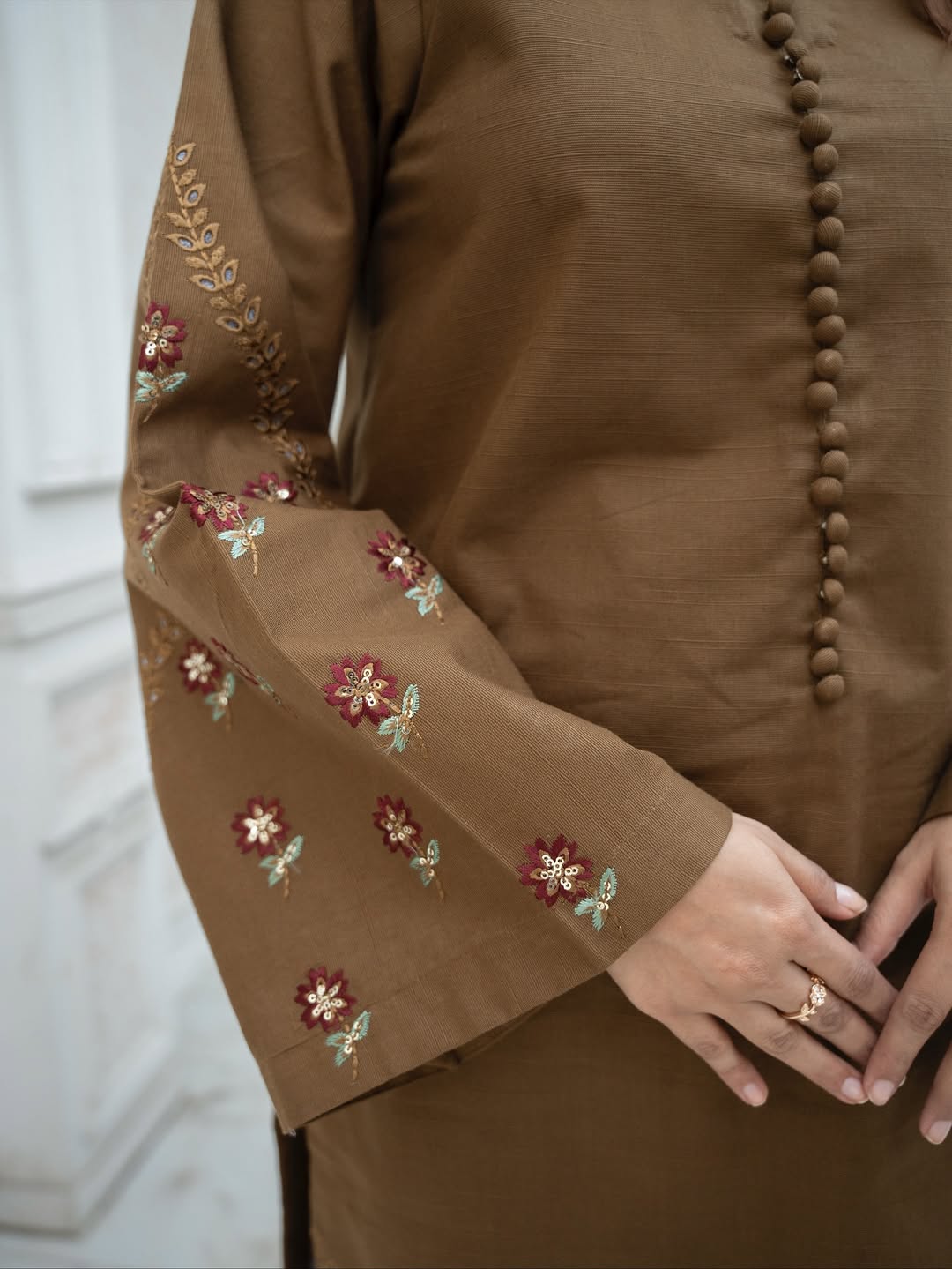 Bronze Reverie – 2 Piece Embroidered Khaddar Stitched Suit