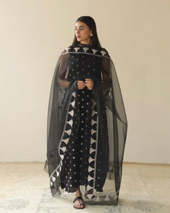 Black Noir – Elegant Embroidered Suit for Women