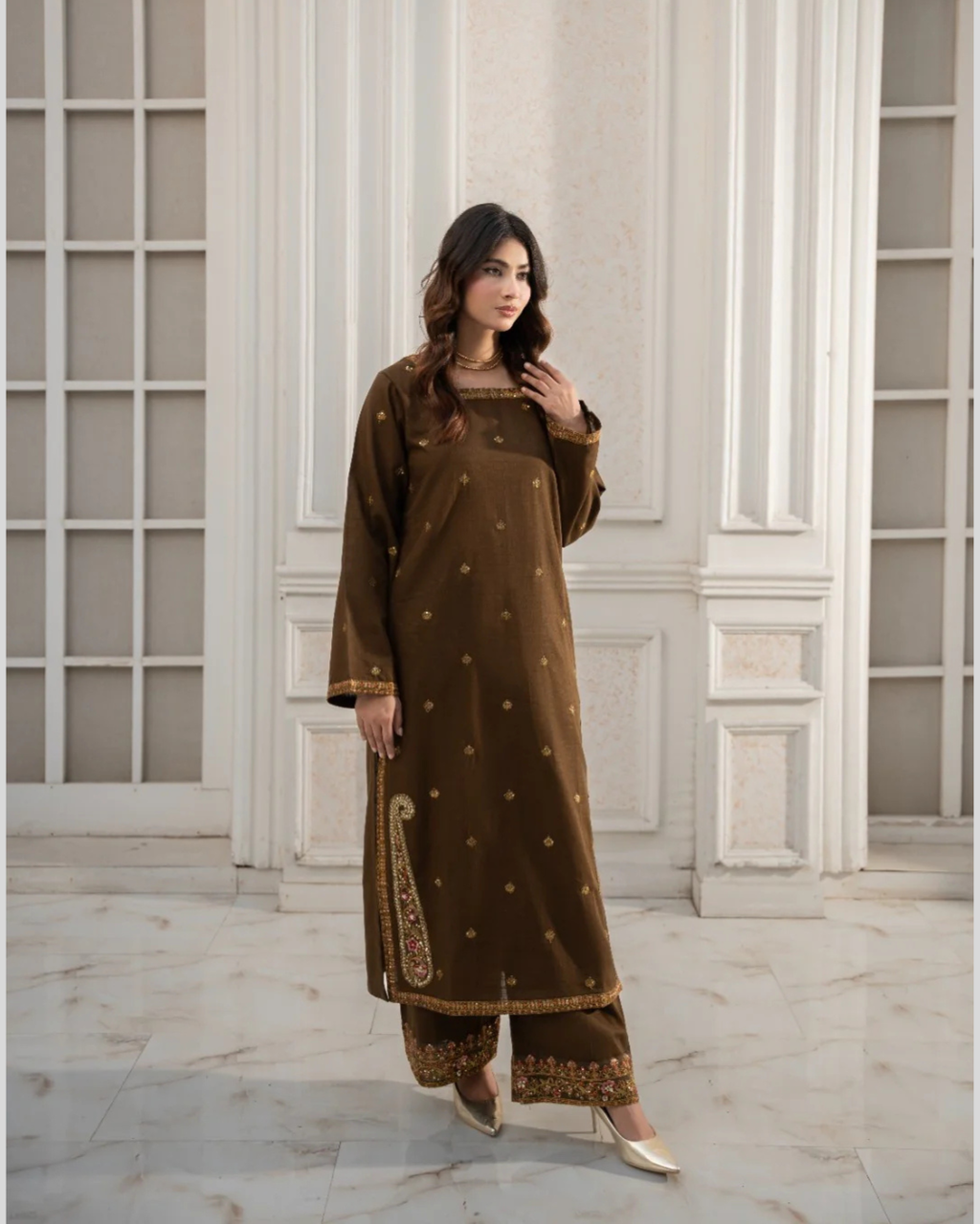 Tobacco Charm – 2-Piece Stitched Suit