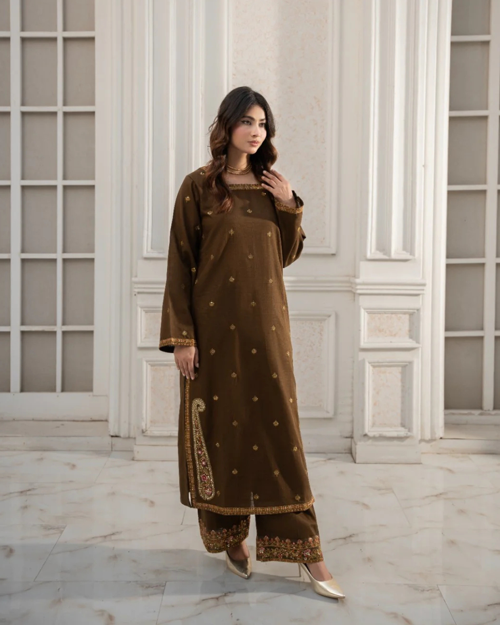 Tobacco Charm – 2-Piece Stitched Suit