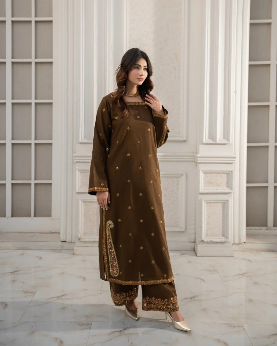 Tobacco Charm – 2-Piece Stitched Suit