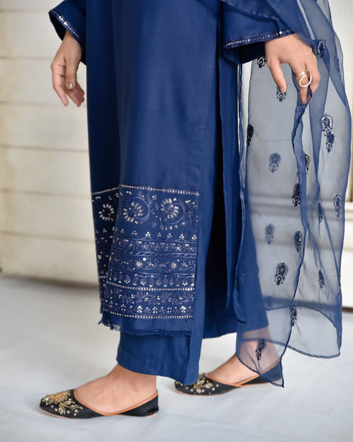 Azure blue embroidered kurta with chiffon dupatta and floral sandals