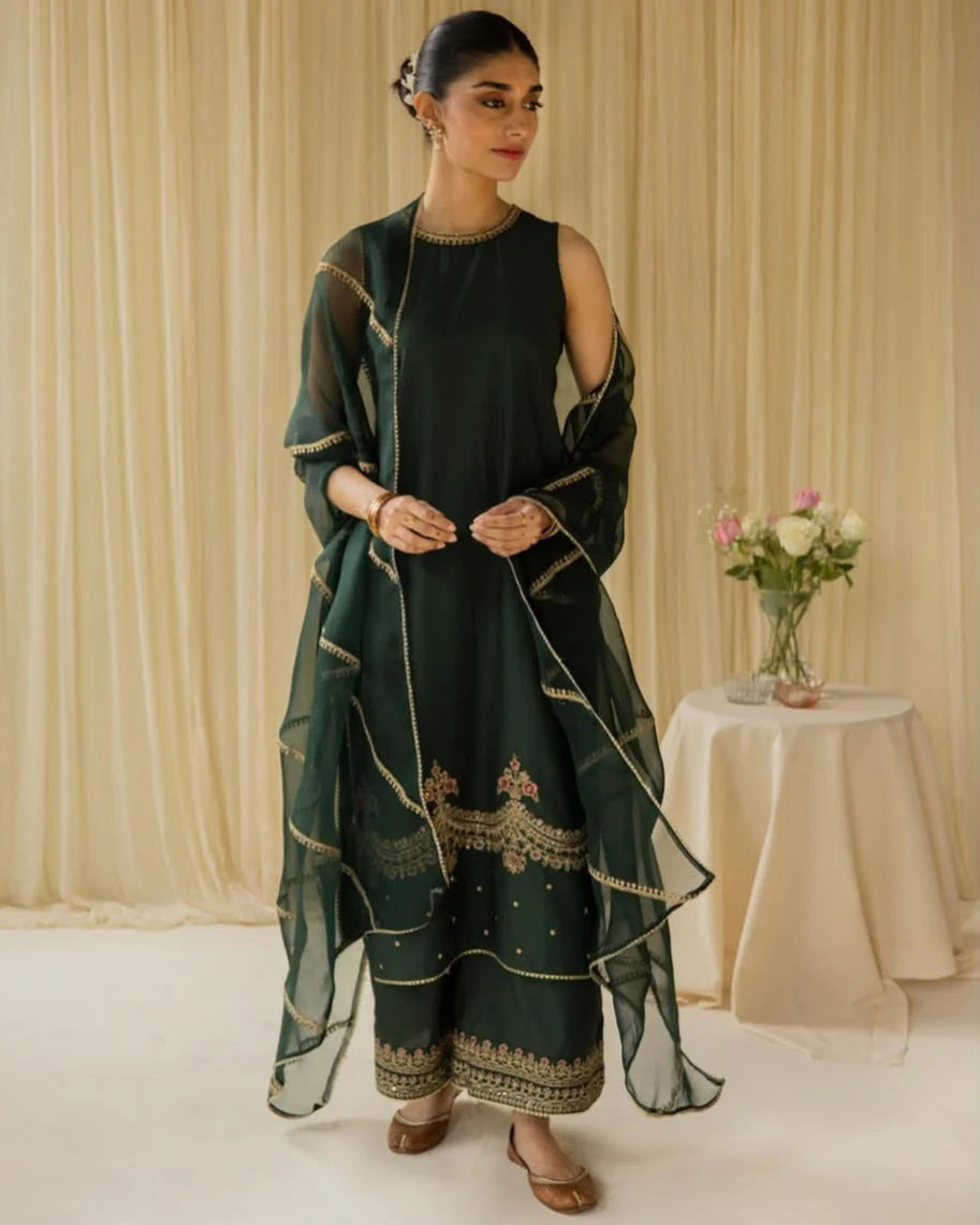 Emerald Green – Luxury Embroidered Suit for Women