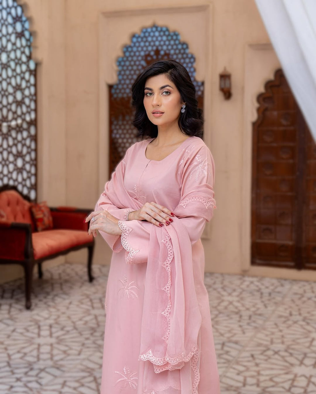 Rosy Bloom | 3-Piece Stitched Suit
