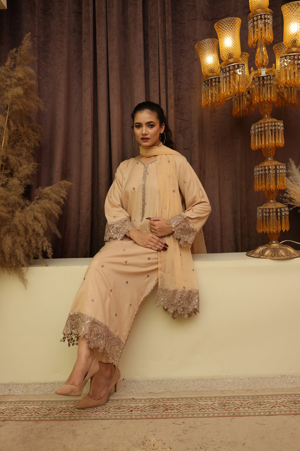 Sandy Bloom | 3 Piece Stitched Suit